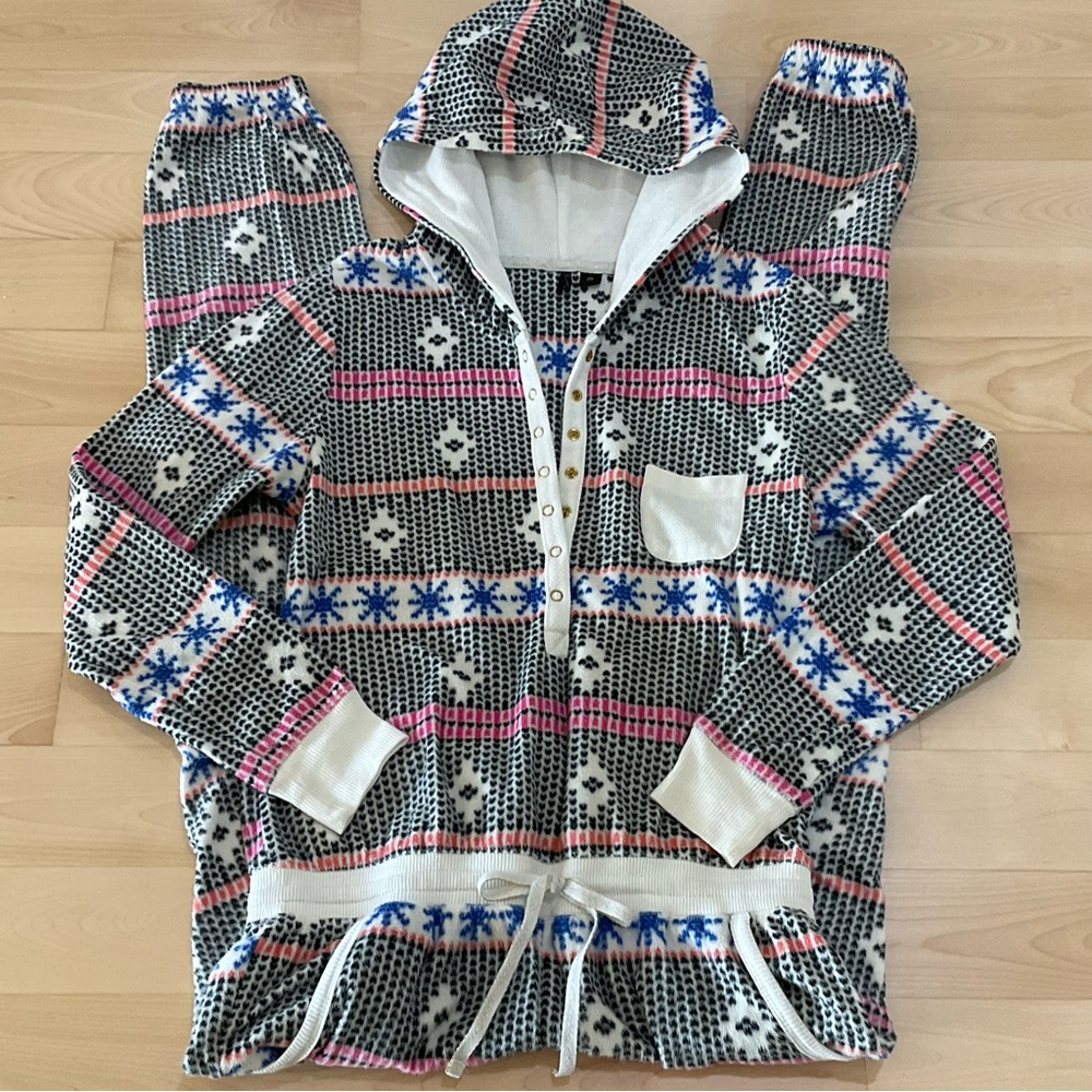 Kenzie Pajamas Onesie Size XS Hooded